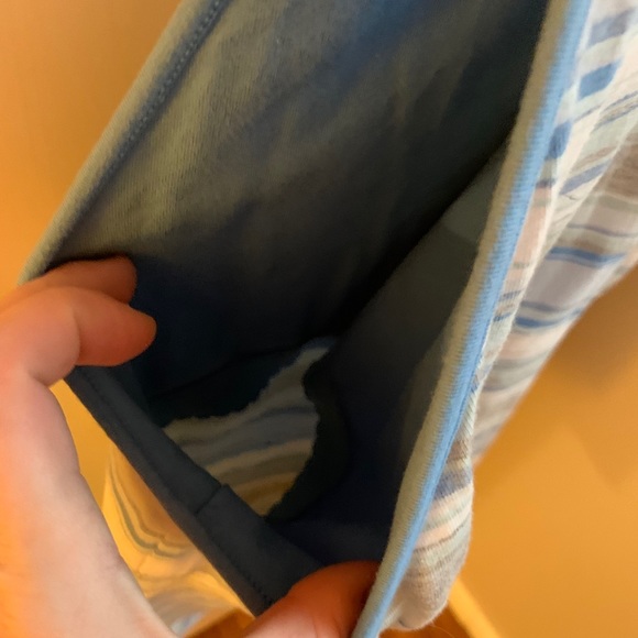 Gap High Neck Tank with built in bra support! - Picture 5 of 8